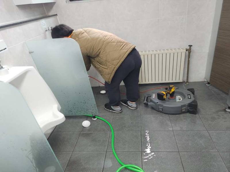 가평 소변기막힘 작업사례 2